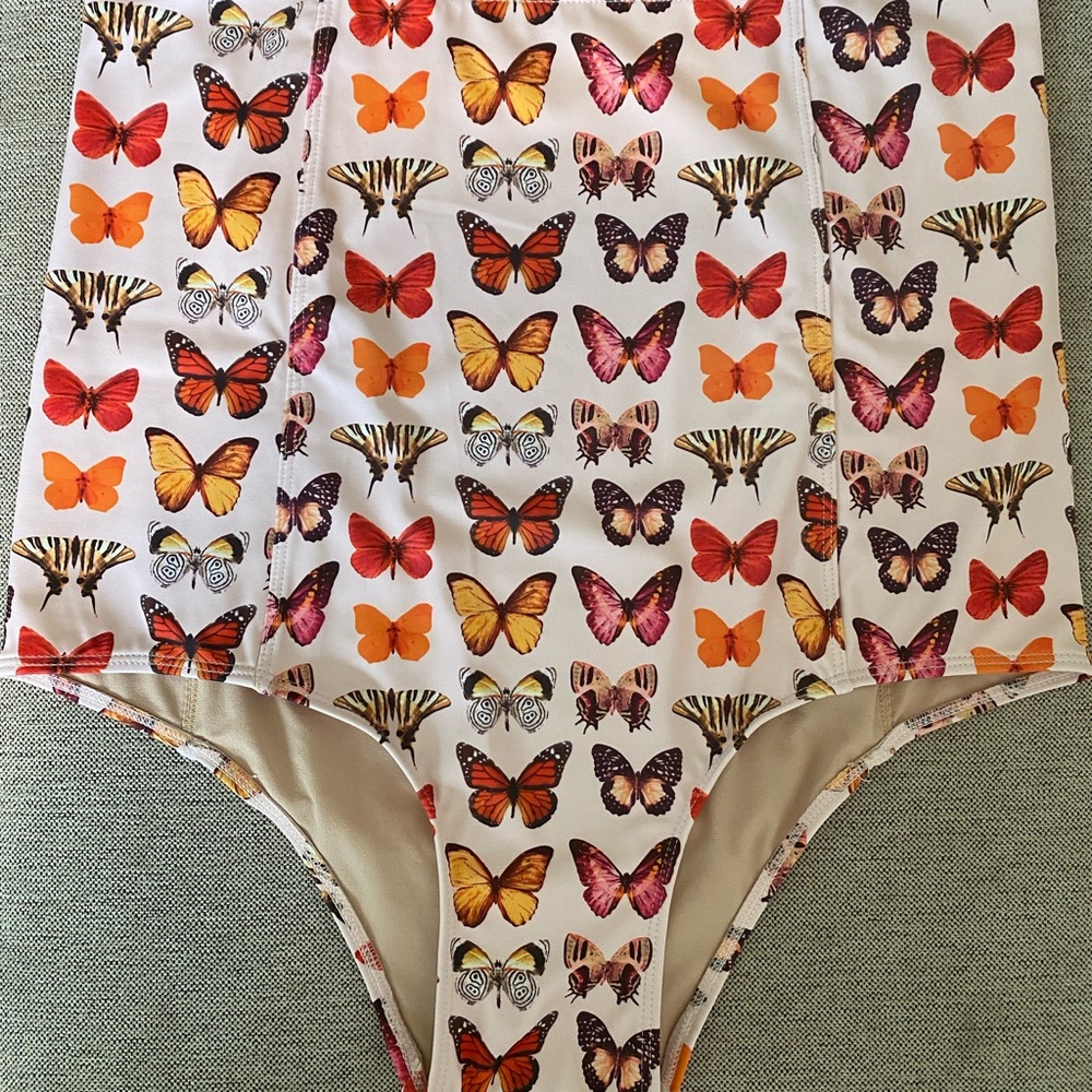 Kortni Jeane Extended High- Waisted Bottoms